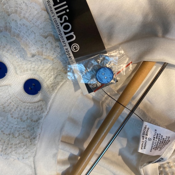 NWT Brand Ellison Blue & White Short Sleeve Dress W/Tie Back Size Small - Picture 4 of 5